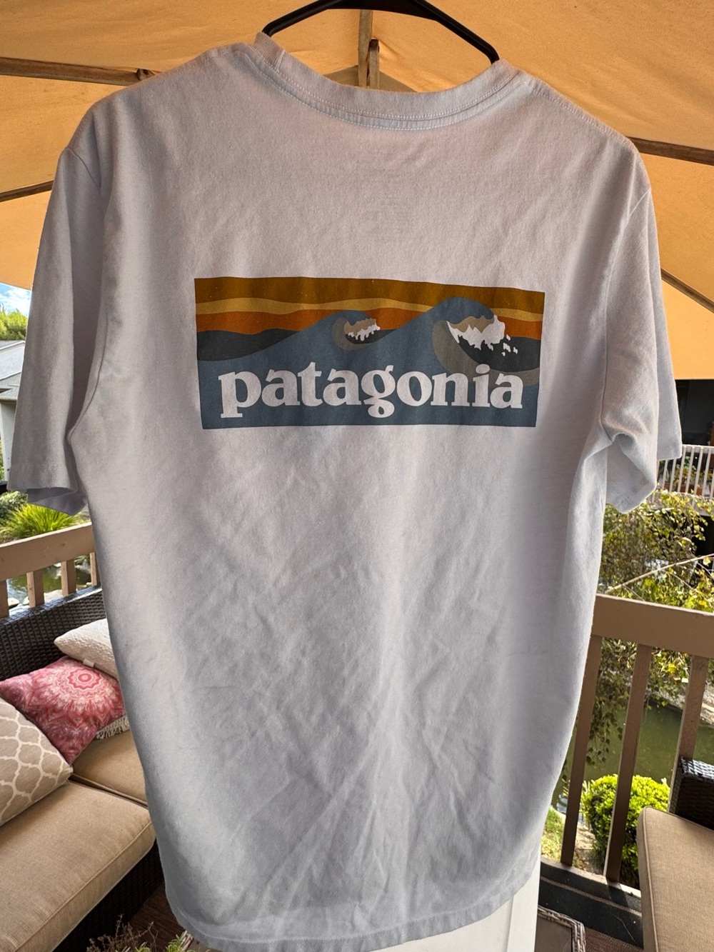 Patagonia Responsibili-Tee Pocket T-Shirt - White / Retro Wave Logo Small